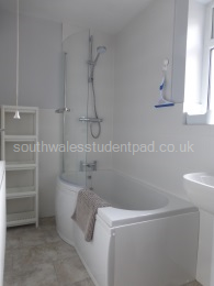 Upstairs bathroom 